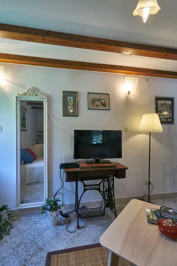 Holiday Home Olive Mill 米利尼 外观 照片